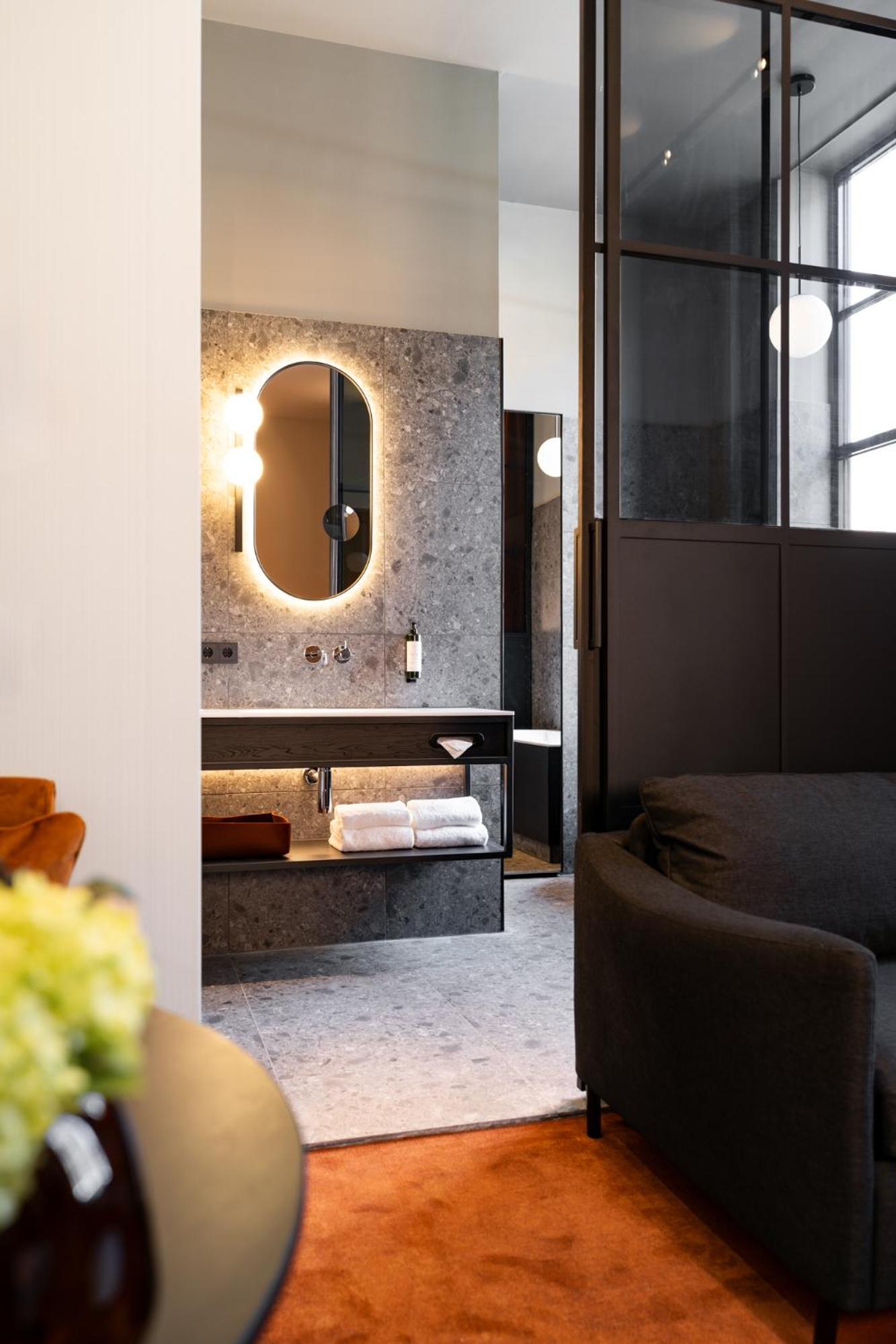 Hotel Der Valk Theaterhotel De Oranjerie 4*