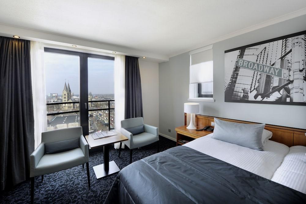 Hotel Der Valk Theaterhotel De Oranjerie 4*